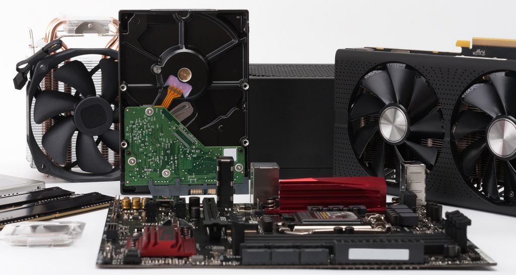 Un panel de composants informatiques.