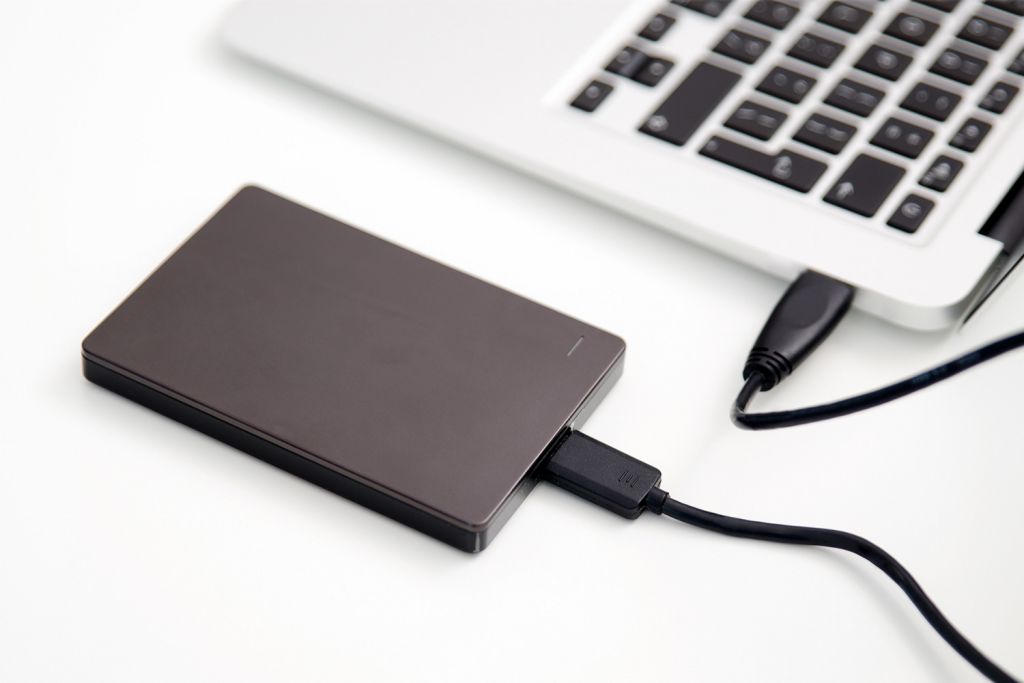 Ordinateur portable avec disque dur externe